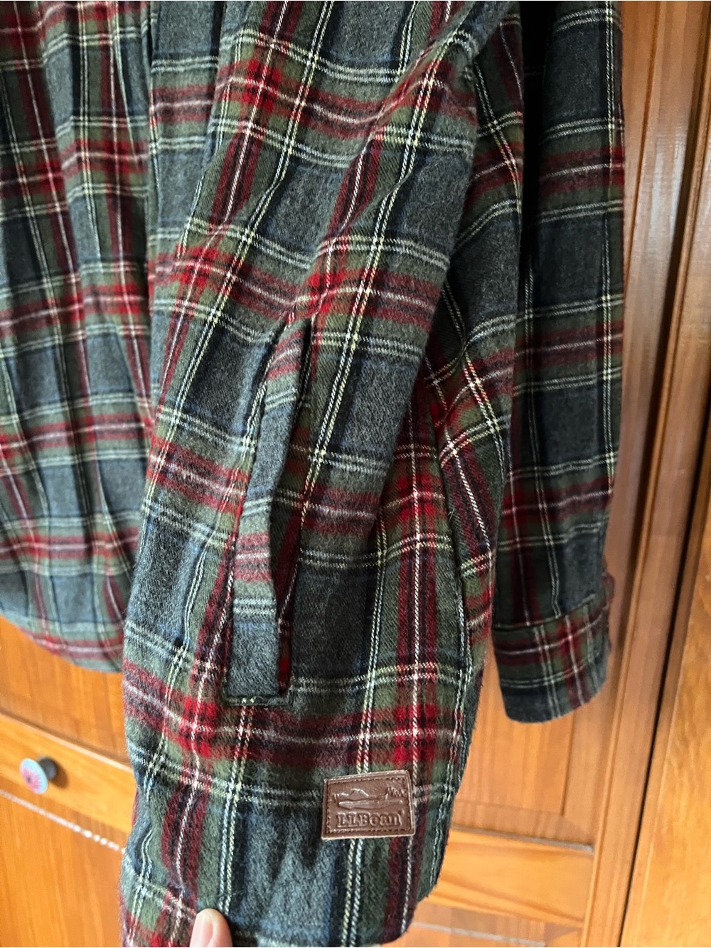 L.L. Bean Women's Plus Hooded Plaid Zip Jacket in Gray Stewart Flannel - Picture 3 of 11